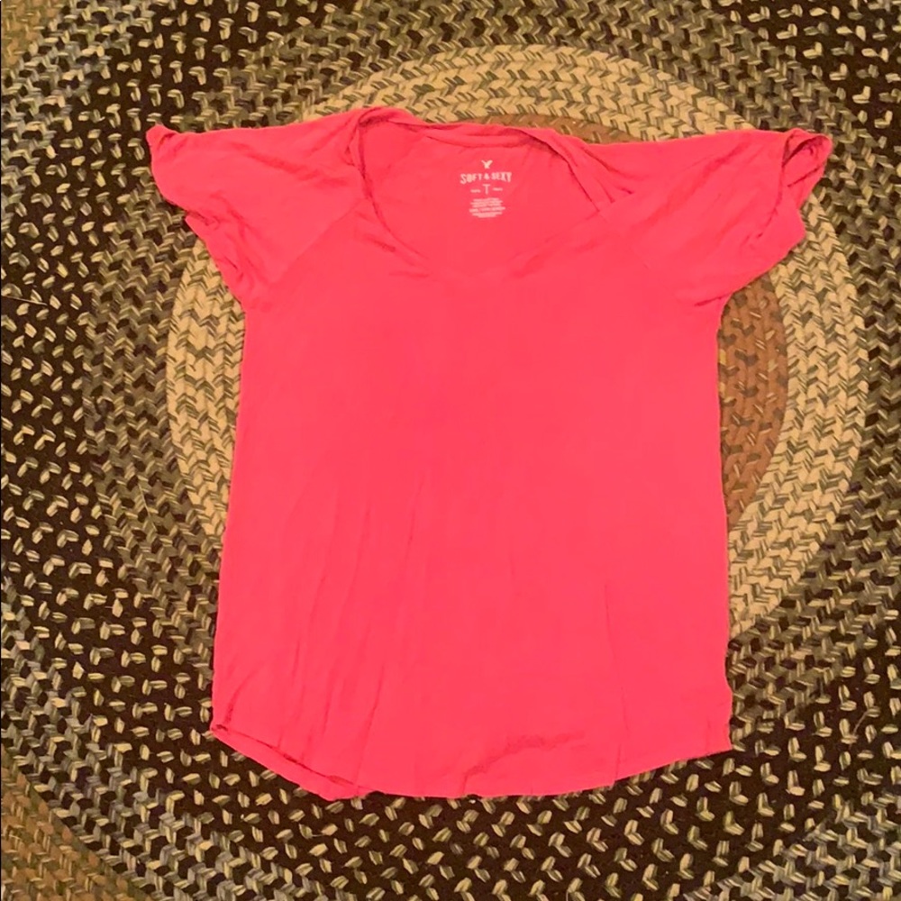 Soft and sexy American eagle tee v neck